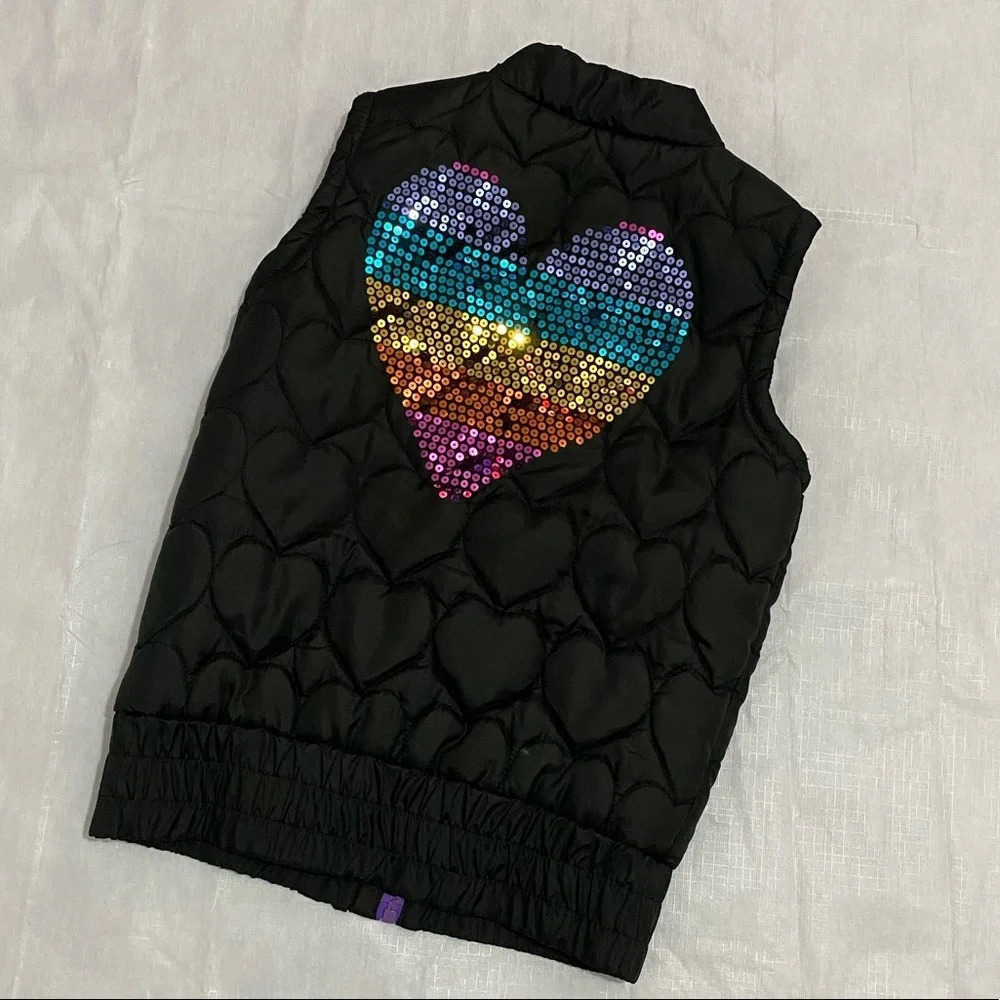 Girl Cherry Styx Puffer Vest Size: Large